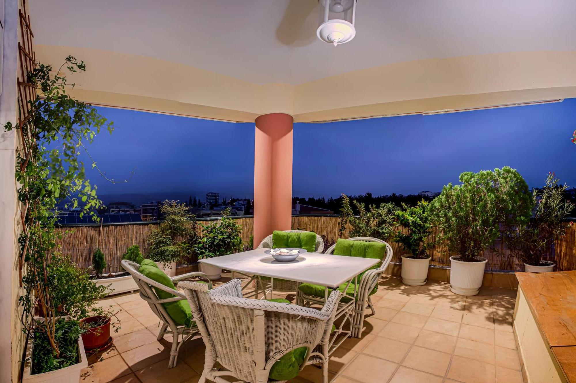 Celestial Garden-Thessaloniki'S Modern, Eclectic Penthouse With An Amazing View And Veranda Esterno foto